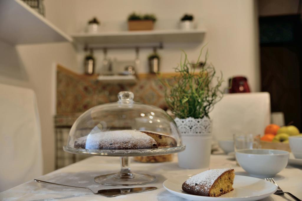 Real Teatro Umberto I Bed and Breakfast Palermo Eksteriør billede