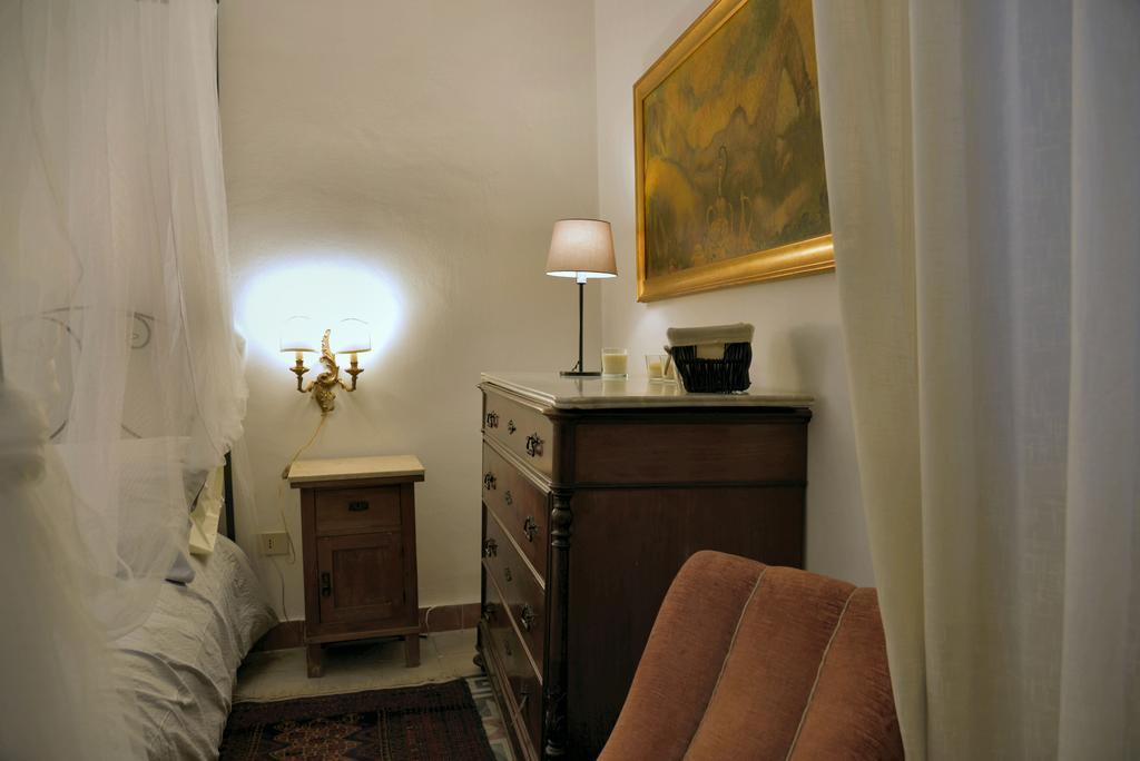 Real Teatro Umberto I Bed and Breakfast Palermo Eksteriør billede